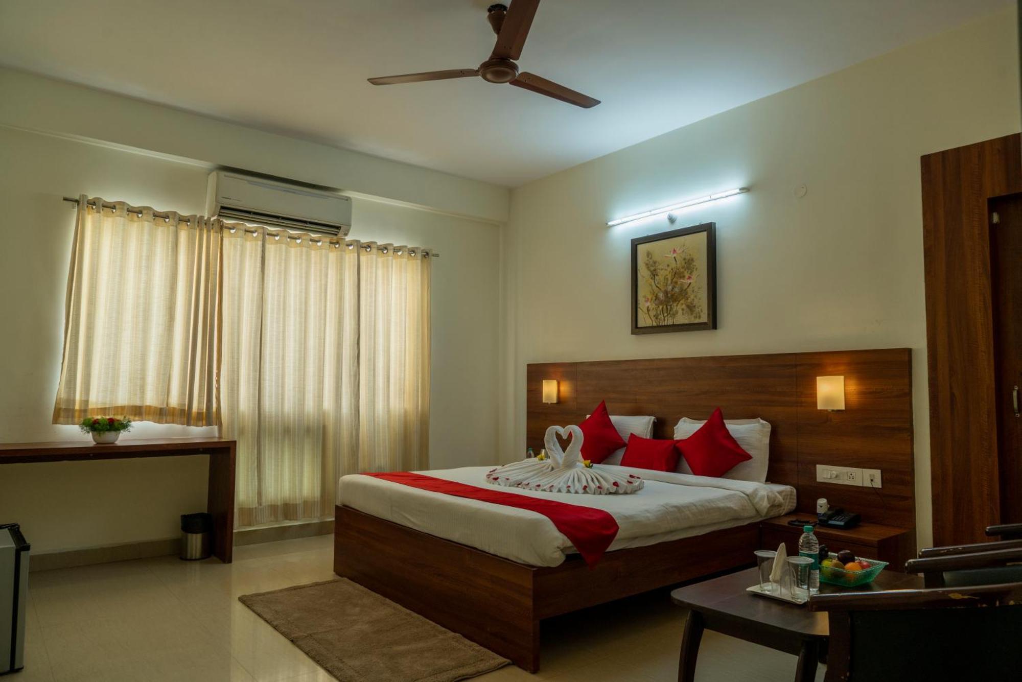 Hotel Krrish Inn - Ameerpet, Hajdarabad Zewnętrze zdjęcie
