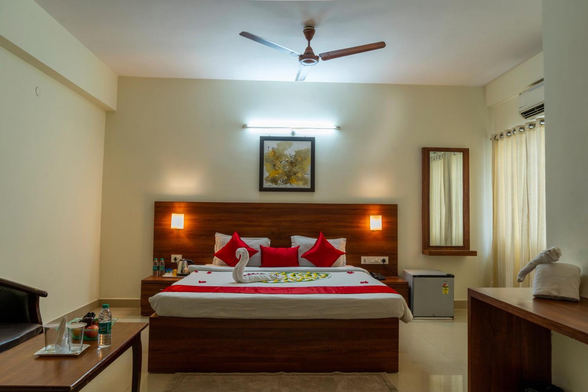 Hotel Krrish Inn - Ameerpet, Hajdarabad Zewnętrze zdjęcie