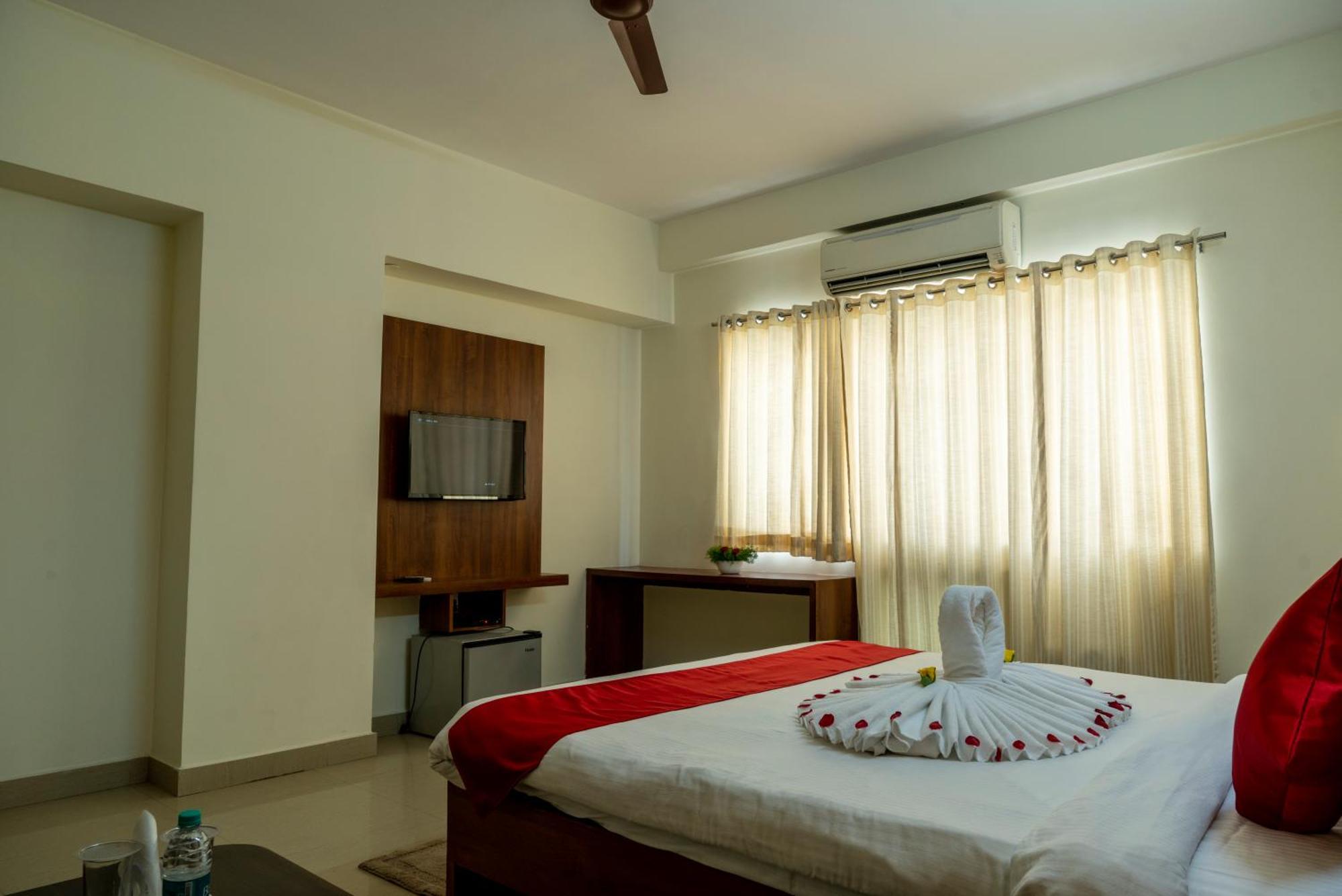 Hotel Krrish Inn - Ameerpet, Hajdarabad Zewnętrze zdjęcie
