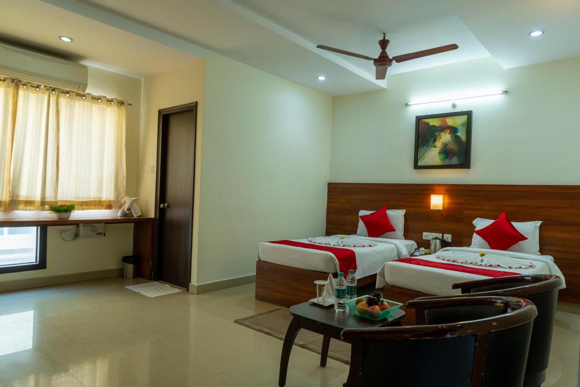 Hotel Krrish Inn - Ameerpet, Hajdarabad Zewnętrze zdjęcie