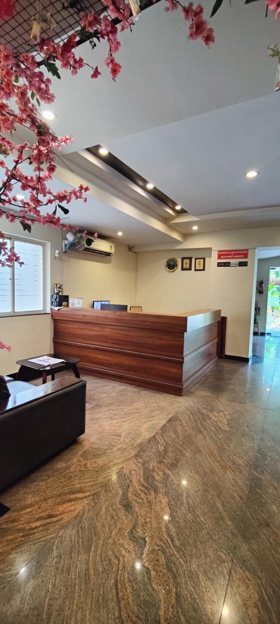 Hotel Krrish Inn - Ameerpet, Hajdarabad Zewnętrze zdjęcie