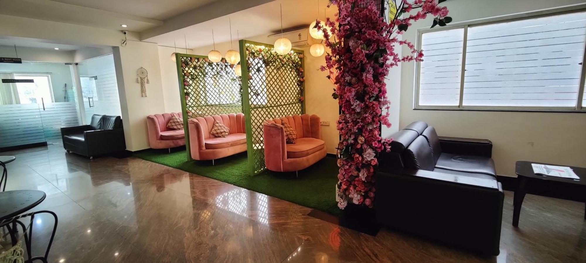 Hotel Krrish Inn - Ameerpet, Hajdarabad Zewnętrze zdjęcie