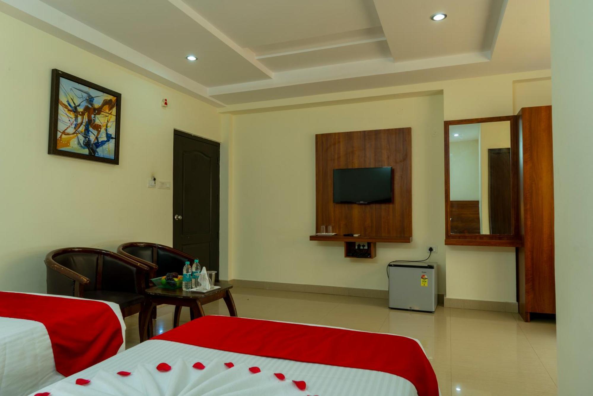 Hotel Krrish Inn - Ameerpet, Hajdarabad Zewnętrze zdjęcie