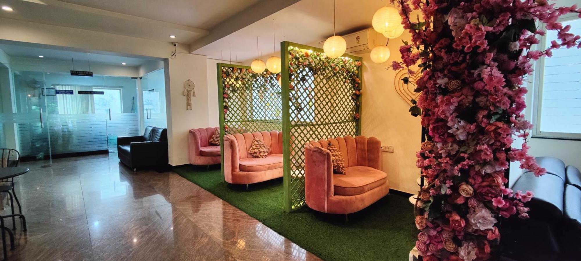 Hotel Krrish Inn - Ameerpet, Hajdarabad Zewnętrze zdjęcie