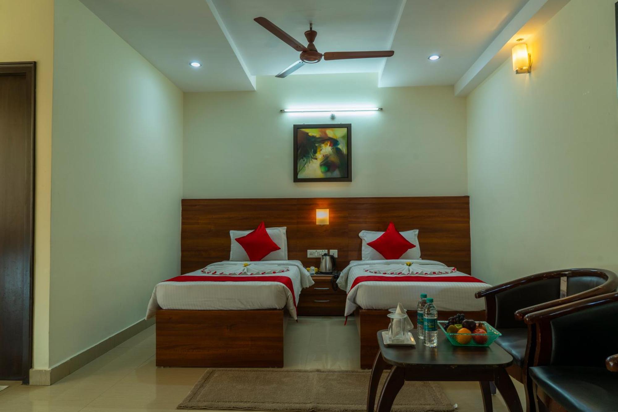 Hotel Krrish Inn - Ameerpet, Hajdarabad Zewnętrze zdjęcie